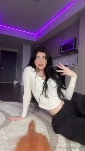 Hang with me and my kitty