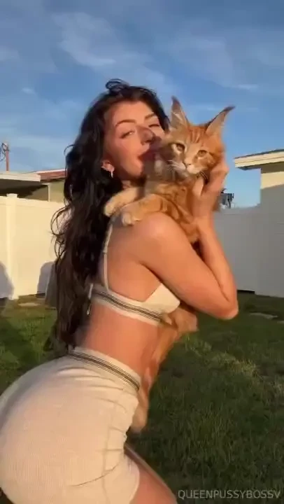 Morning workout with my kitty 