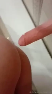 Sono sicura che muori dalla voglia di vedere come prendo questo dildo