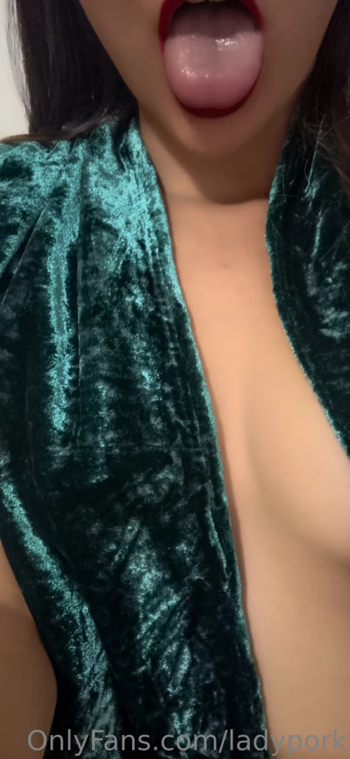 La vostra porcellina pronta per fare uscire di testa tutti voi part 1 