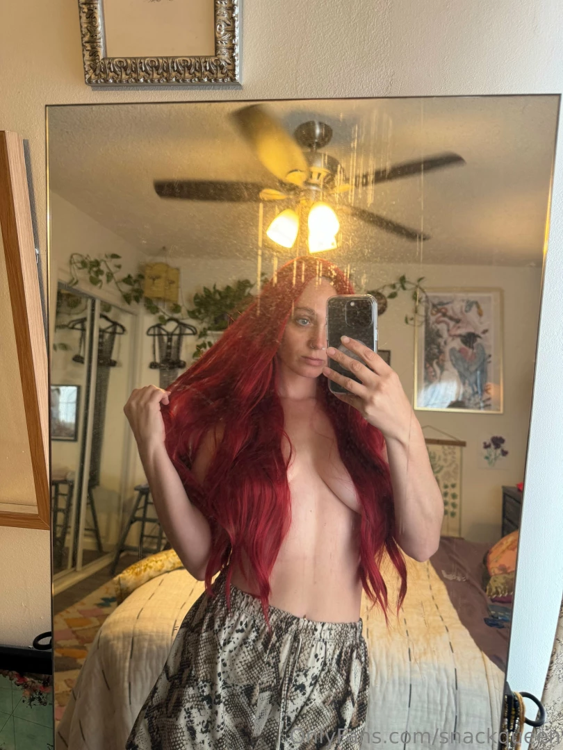 Who wants to guess my halloween costume this year part 1 