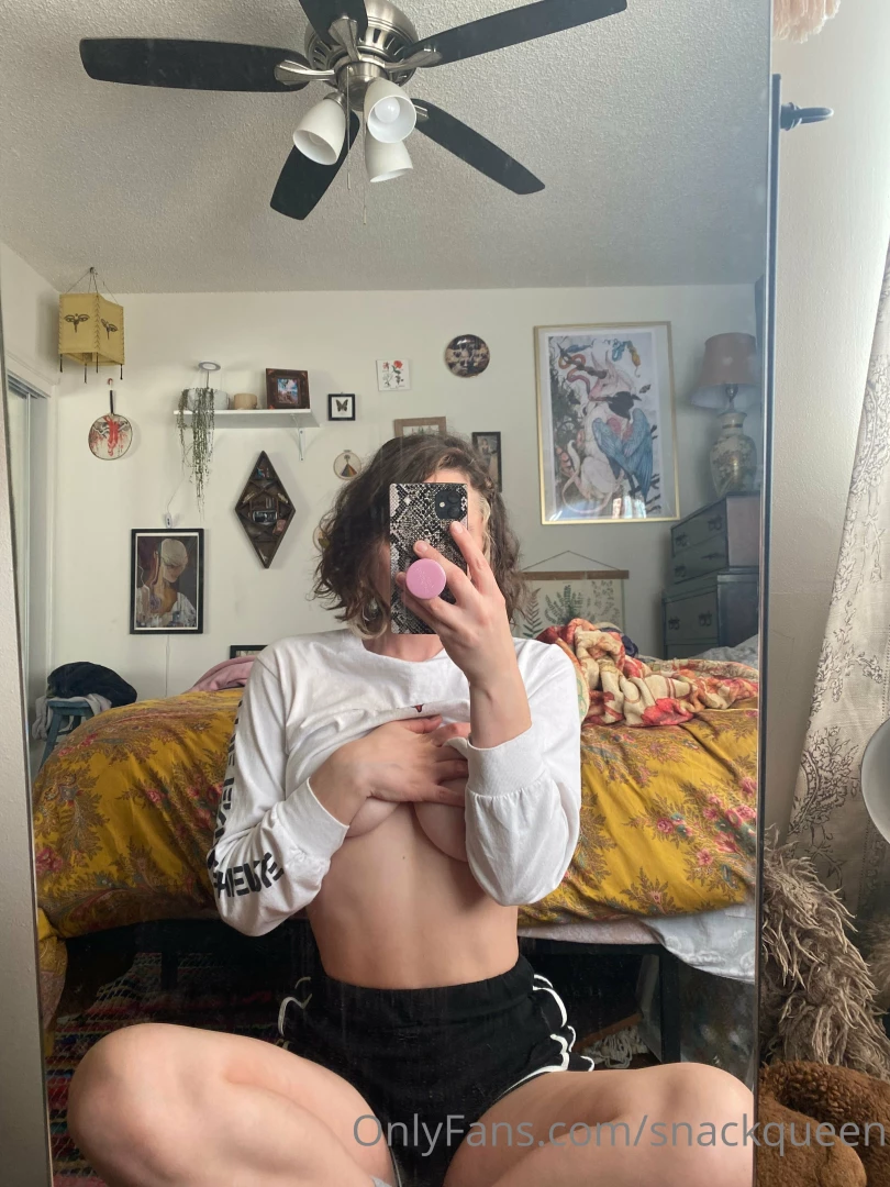 Happy frisky friday my loves 