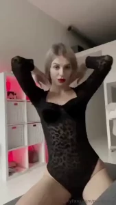 Spend this halloween with a terrifyingly horny babe and let her