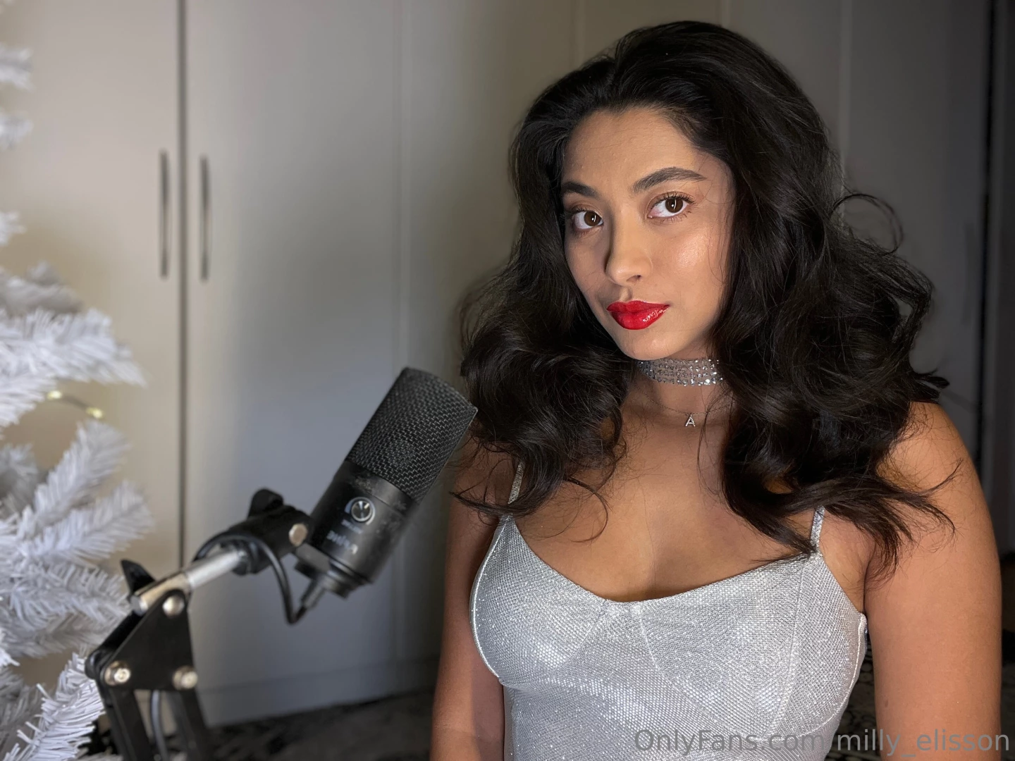 Hey there if i were to invite you to my podcast what topic would you 