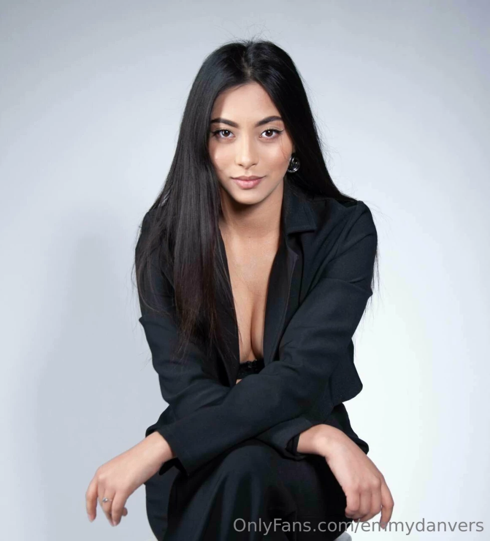 An ideal woman - what is she like there can be 1000 s of opinions but 