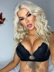 I m online now babe come and chat to me