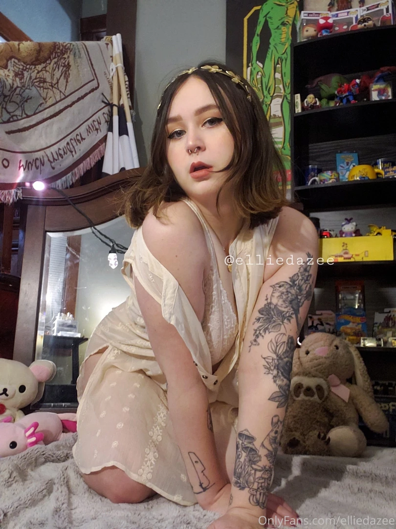 Kinda felt like a goddess kinda feel like you should worship me part 21 