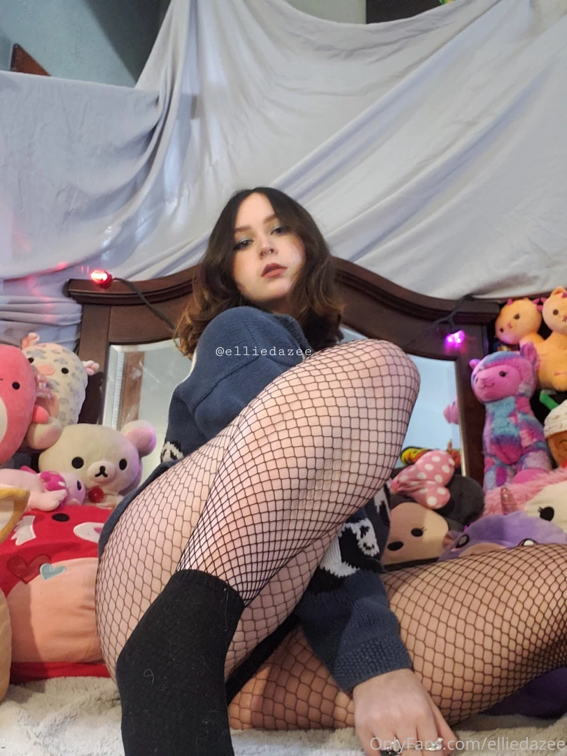 Elliedazee part 45374 