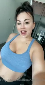 I m online let s play dm me