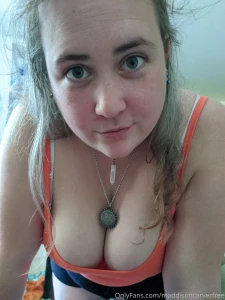 If you re looking at this i want you to know that you re cute