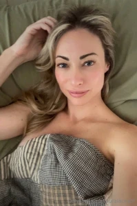 Would you like pics like this sent to you in class