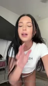 My booty is getting bigger who wants to see it twerk msg me if you do