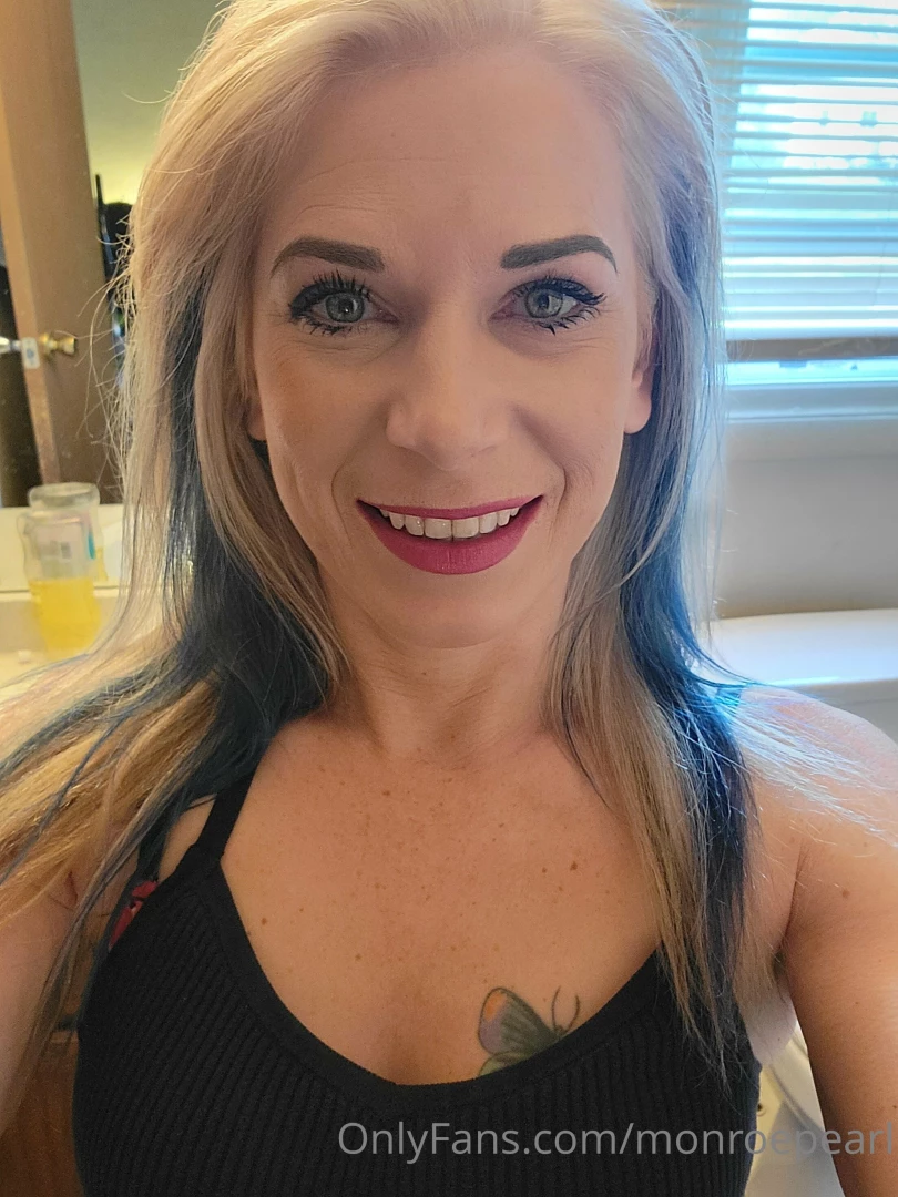 My sexy new hair it s like peacock colors 