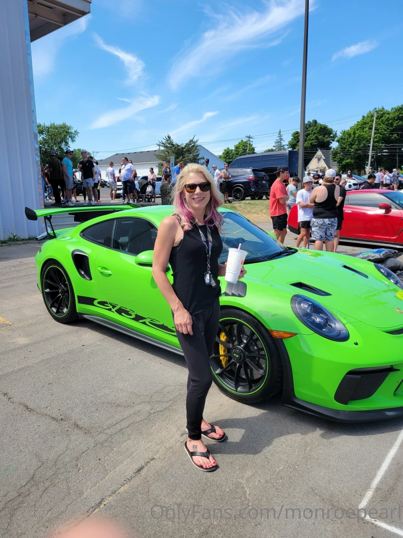 I this car i want my pussy licked while i m driving it oh yay 