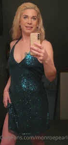 Hi baby let s go out and have a nice dinner then you can undress me i