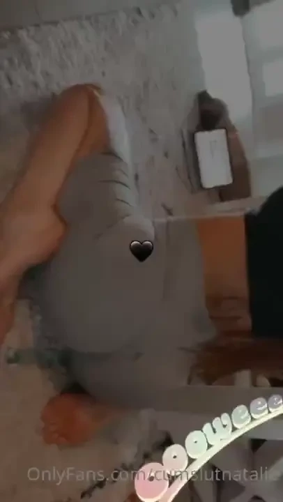 Leave a like if you want this juicy ass to sit on your cockk 