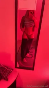 I need your hands on my body don t keep me waiting