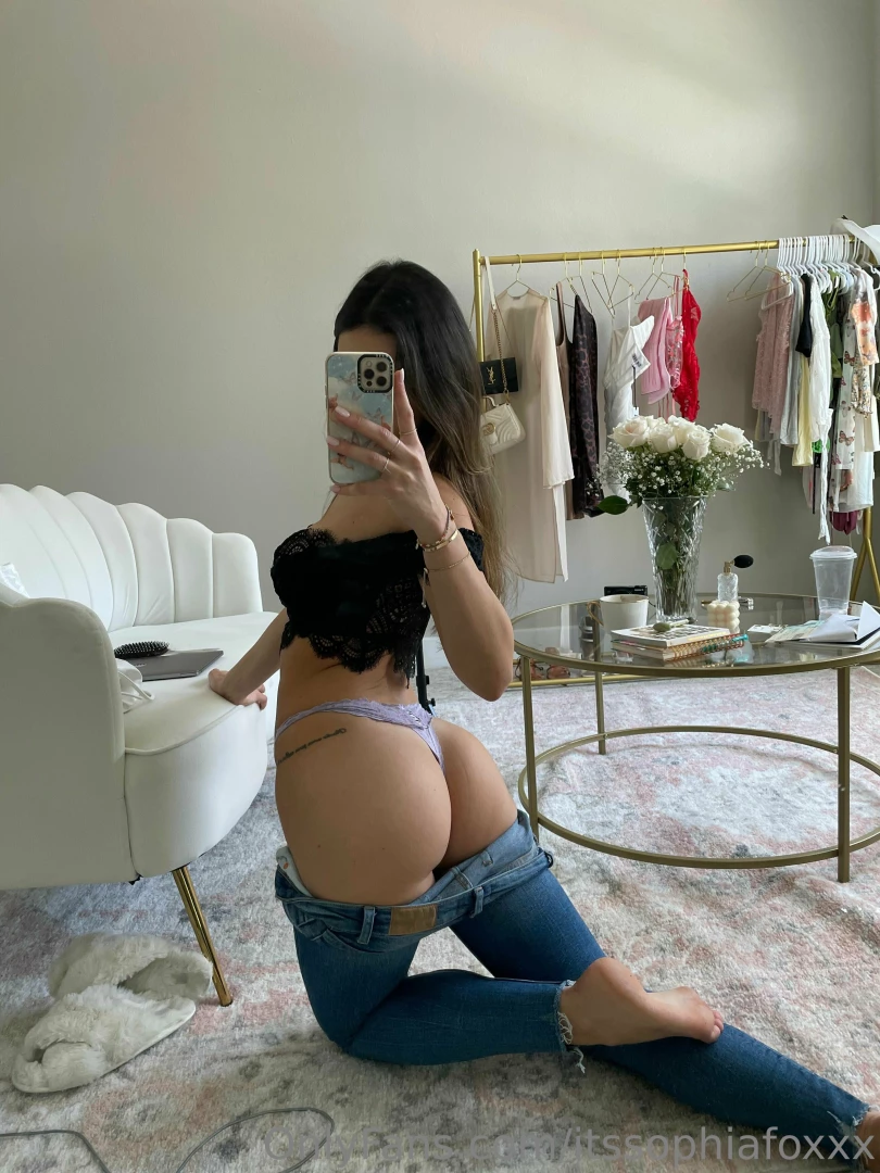 I m doing an ass workout right now wanna join me or just fuck my tight 