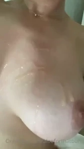 A quick little friday night treat to top off your week imma thiccy