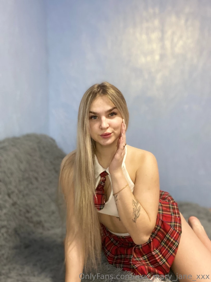 Here i am in this sexy outfit and my imagination is full of bold and 