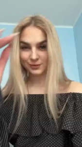 It s a beautiful start to a new monday the weather s sunny today i