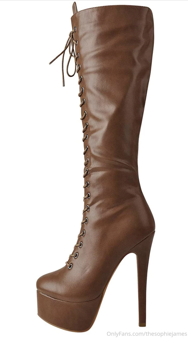 Friday poll what do you prefer the stilettos or the boots 