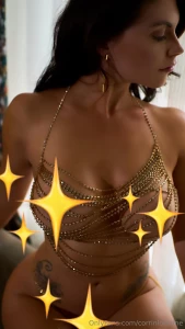 You will love this diamond vip set exclusively on sale for fan