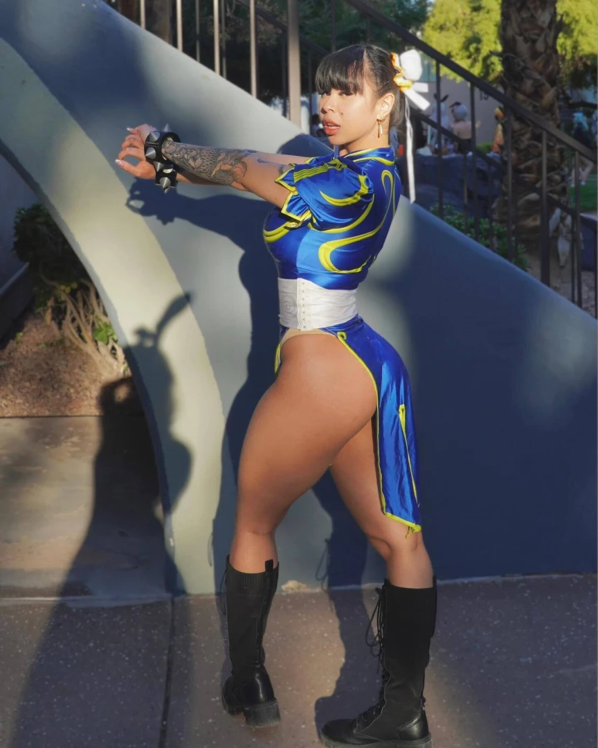 Thick thighs save lives part 128 