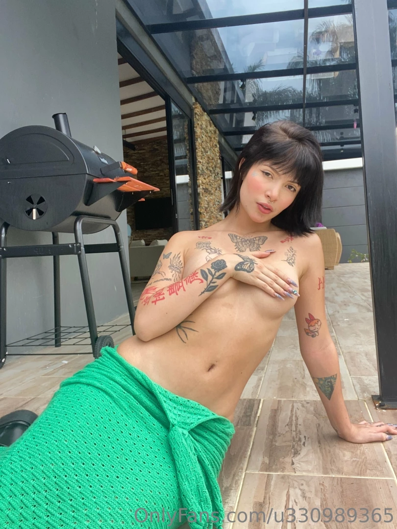 Treat like a lady but in ma bed like a 