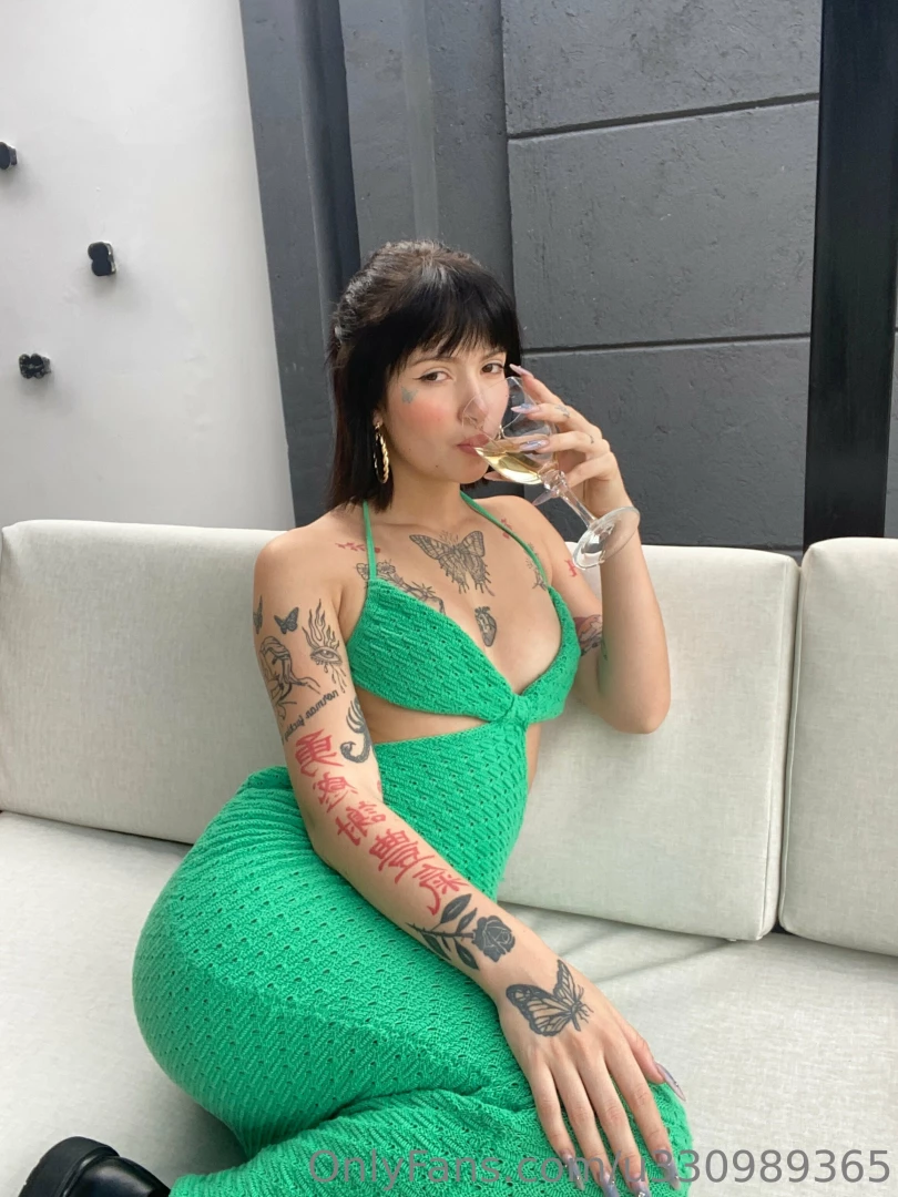 We are what we choose to be i choose to be happy and a bit bad assy 