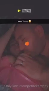 Would anyone want to see b g content like- sex tapes blow jobs licking