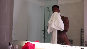 onlymikewilliams - Come join me in the shower i recorded moments after a scene i shot 