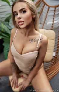 Text me babe i m wait part 1