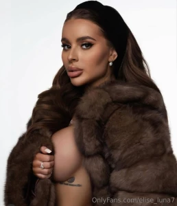 With such a queen there should be a king next to her