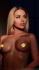 Join my paid page https onlyfans com elisecapeloon and enjoy naked