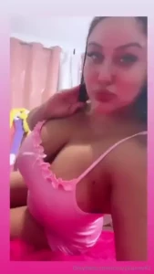 Estoy solita en mi casa escr beme papi para sacarte la lechita