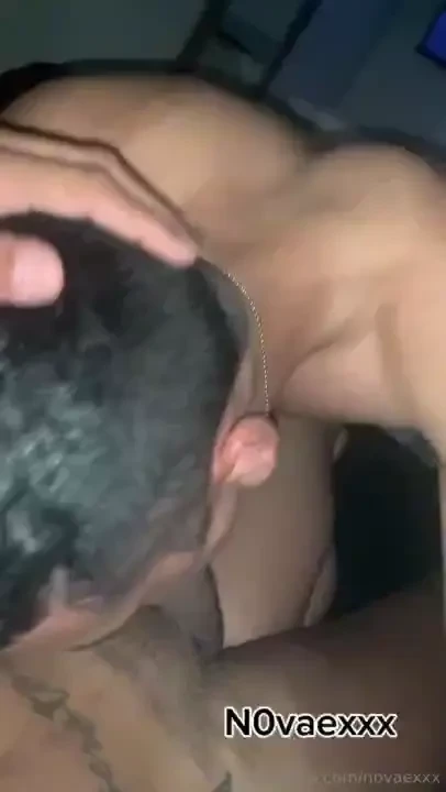 Botei o branquinho pra me mamar e fui logo comer o cu dele ele nao 