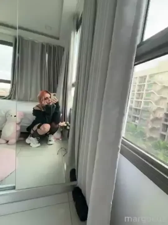 I absolutely love my alt-emo-look in this video i feel like such a 