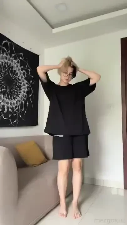 I think hot tiktoks is a good content to post here fyp tiktok girl 