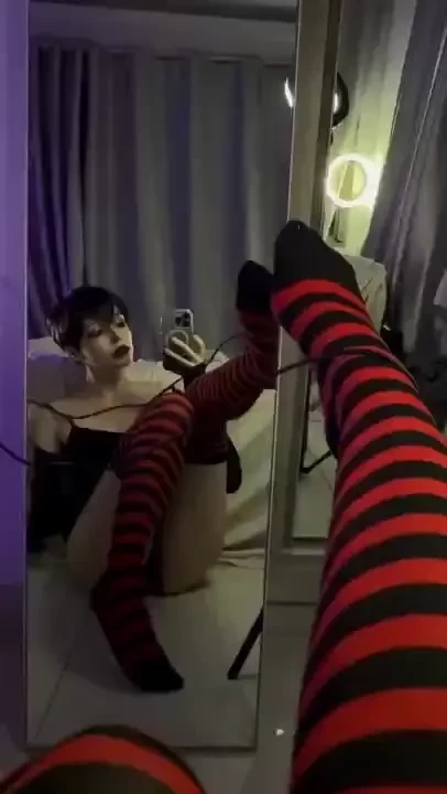 Dracula girl fyp mavis goth gothgirl emo tomboy cosplay cosplaygirl 