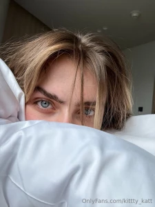 Captivating eyes