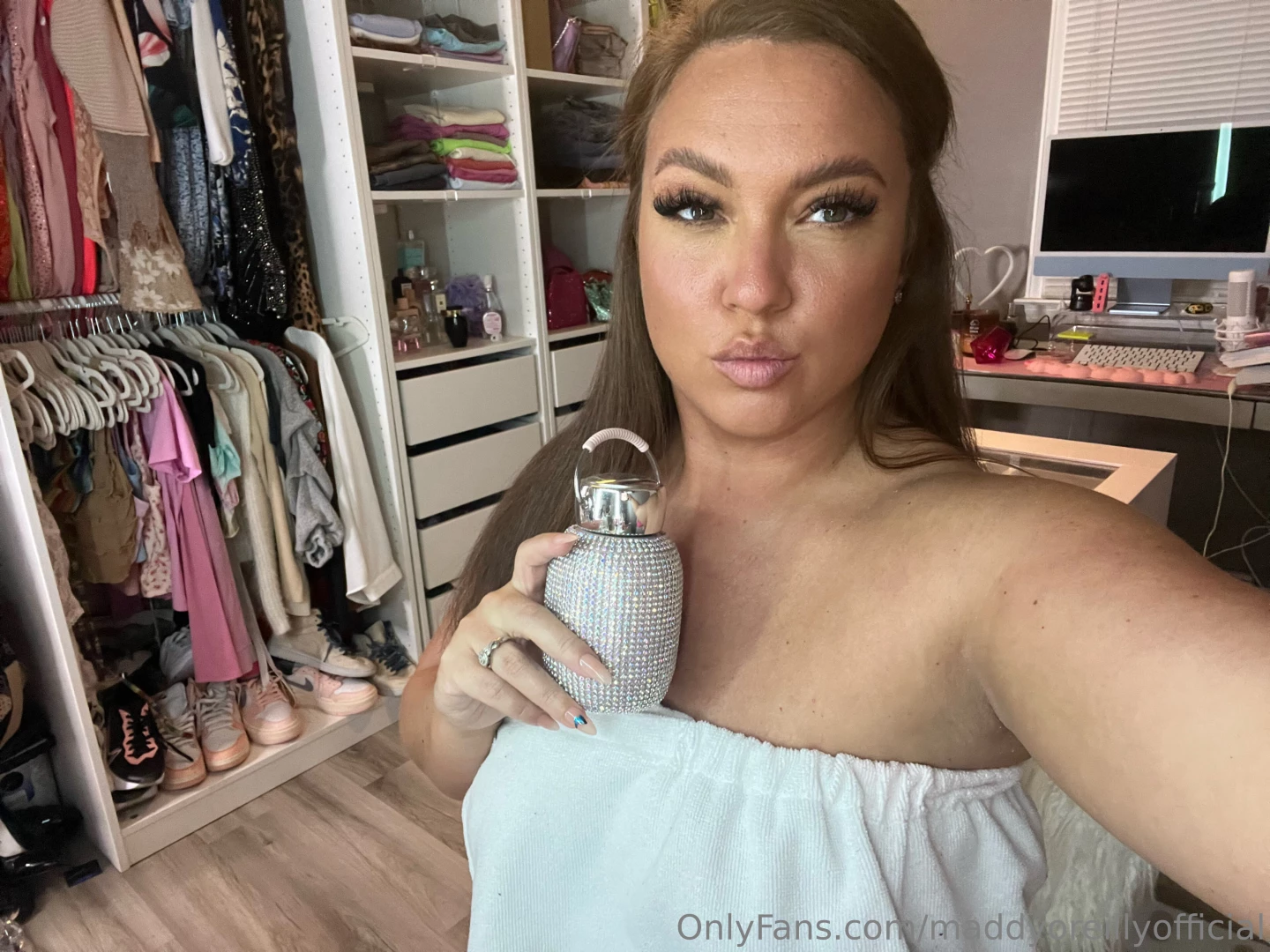 What s in the container each guess here or in dm s gets a surprise one 