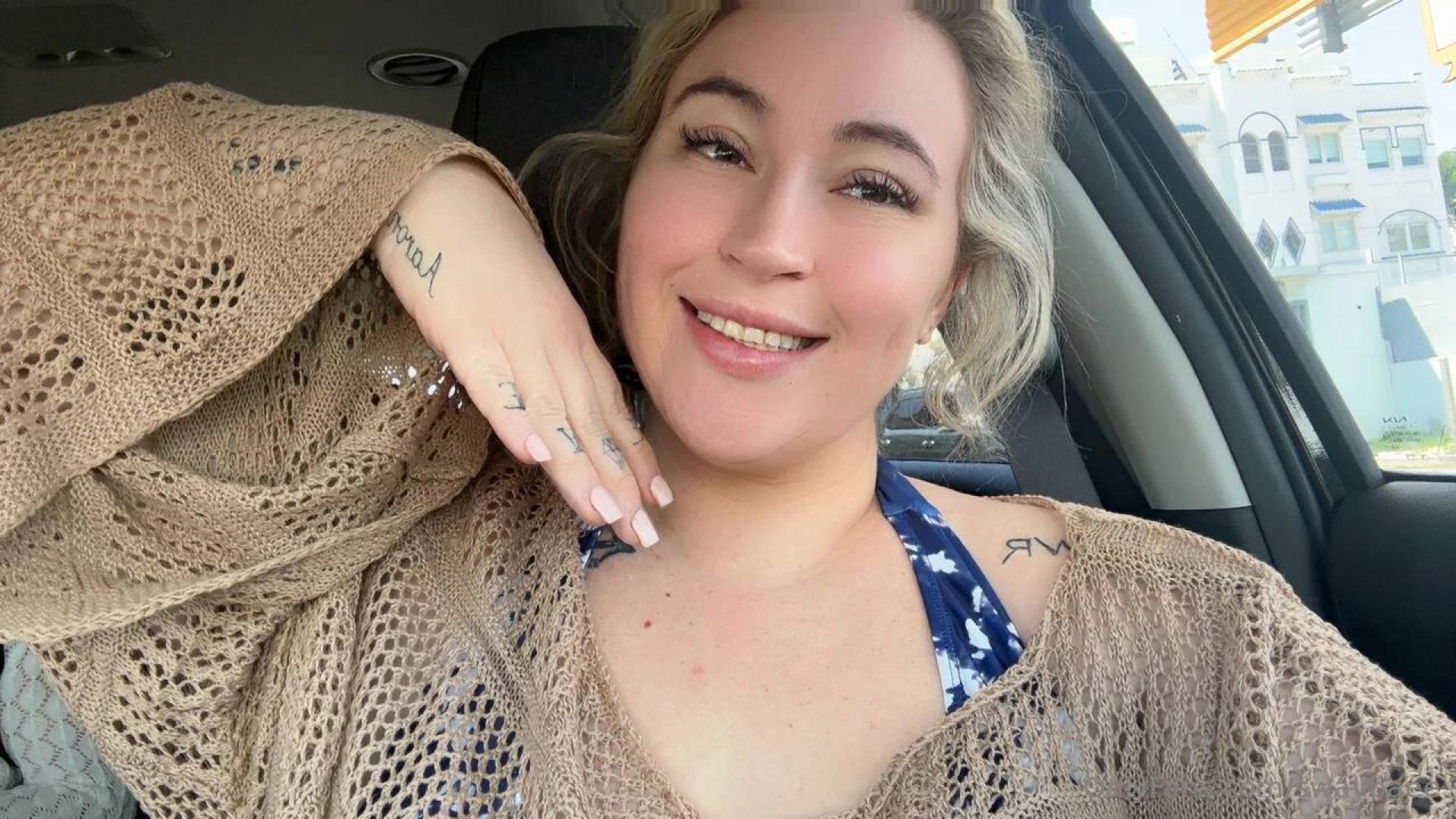 Don t go to bed without kissing me pussy goodnight 