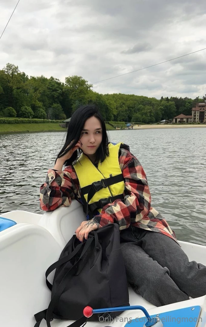 Ended up at the lake with my friend this weekend braving the cold for 