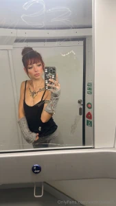 Ahhh sono appena scesa dal treno e c era un ragazzo che continuava a