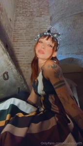 Sono rinchiusa nel castello mi vieni a salvare