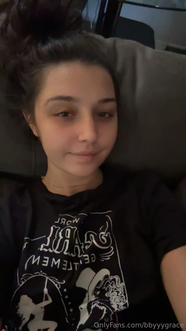 Who wants a good morning kiss 