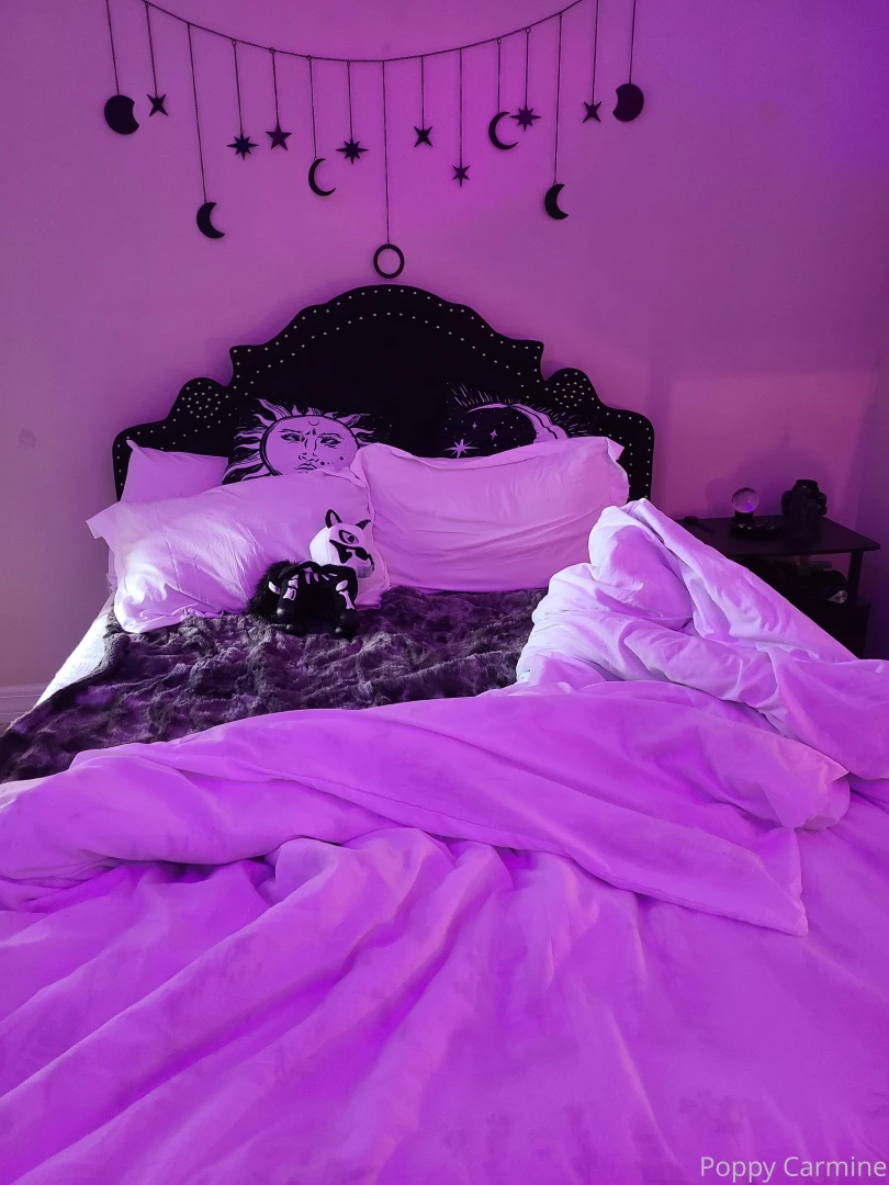 The bed we could be fucking on right now if you were here with me 
