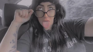 Are you subscribed to my paid account poppycarminexxx