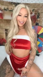 Send 5 if youd fuck me for christmas